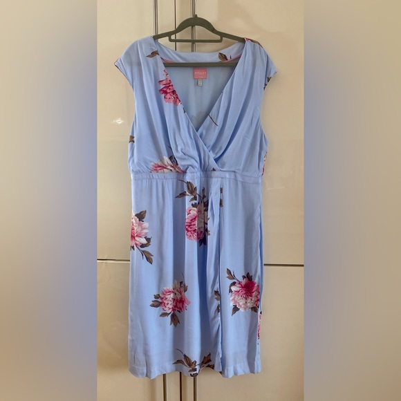 Joules Dresses & Skirts - Gorgeous Joules Helena dress in sky blue floral print. Size 16.
